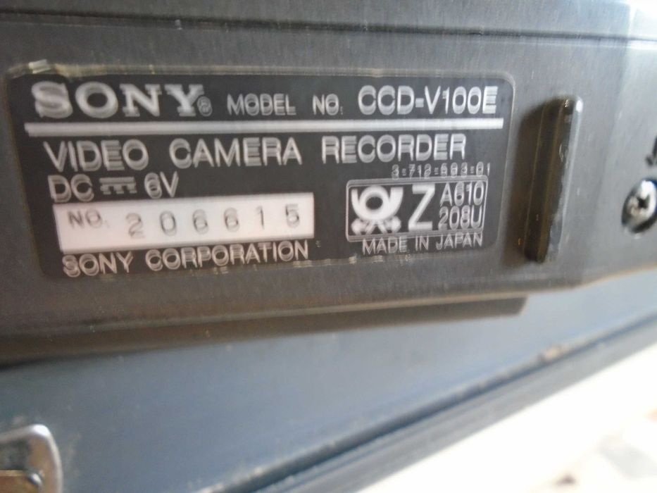 камера Video 8 Sony ccd-v100e