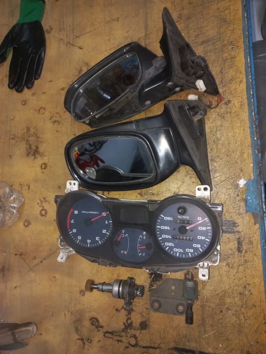 Зеркала RAV-4 1995г