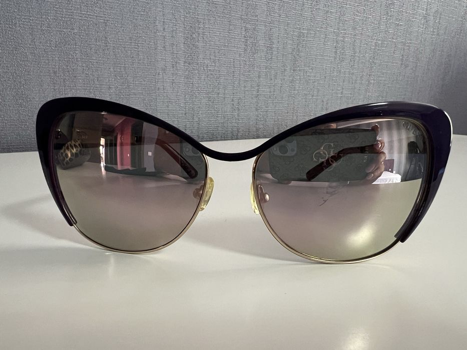 Слънчеви очила Guess