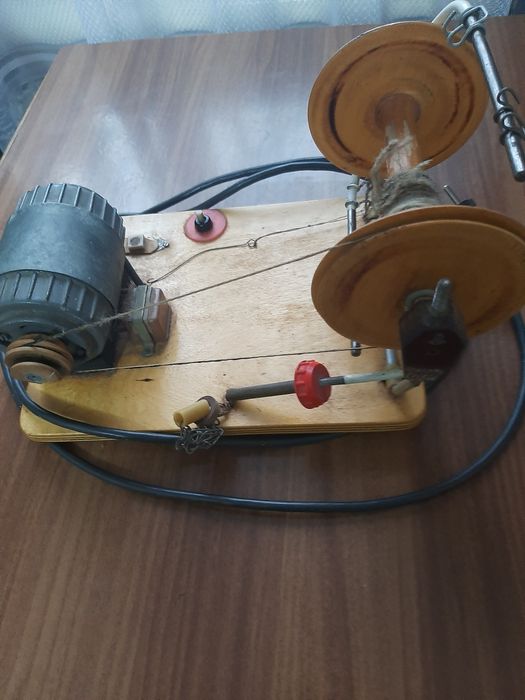 Продам прялку электрическую.