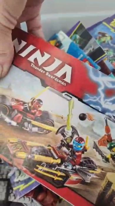 Ящик с Лего конструктор