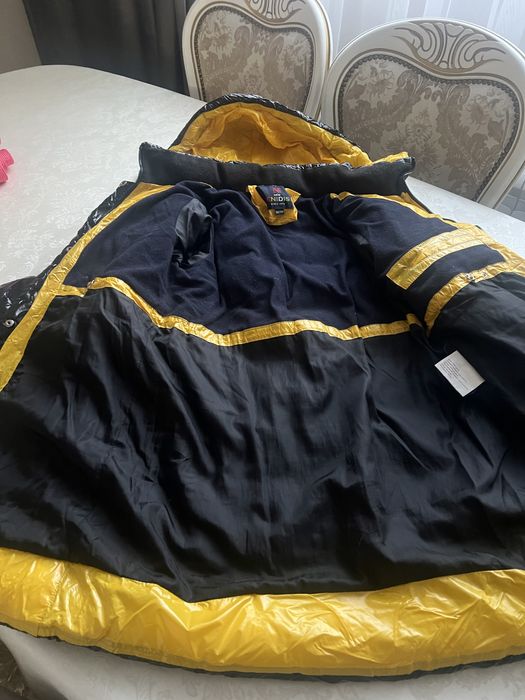 Зимняя куртка на девочку