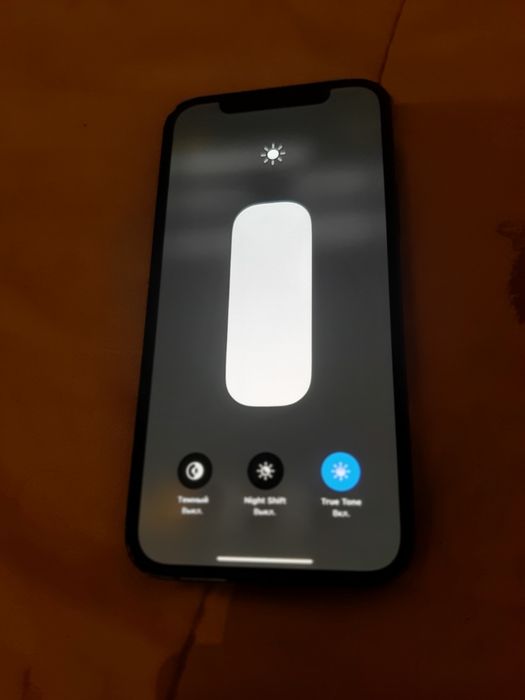 Продам iPhone 12