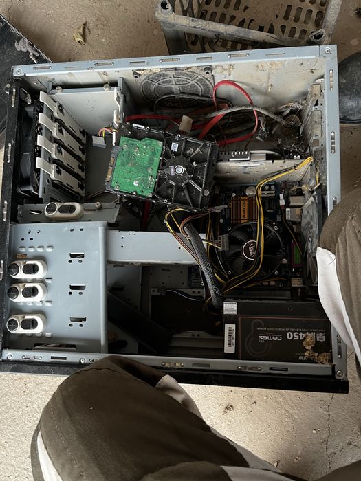 Старый комп игровой