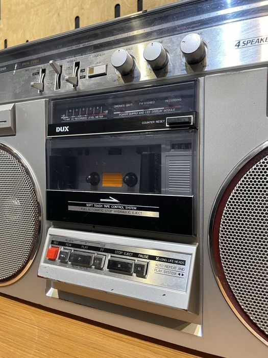 Radio casetofon boombox TUD  Aiwa cs 600 restaurat si functional