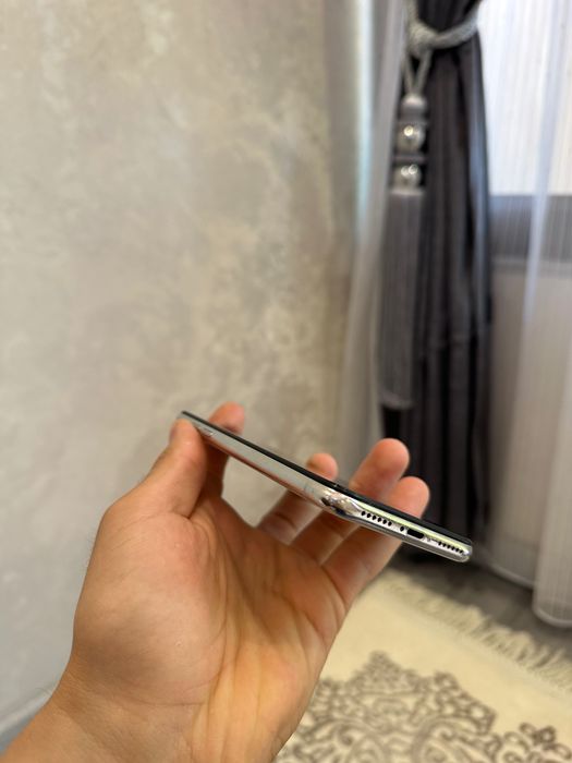 Iphone x           .