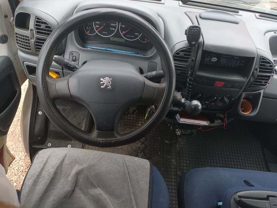 Vand sau schimb peugeot boxer