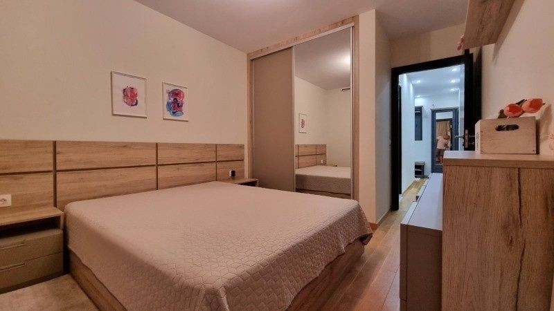 Продава се Тристаен апартамент в Варна, Генералите - 88 кв.м за 1965 €/кв.м - Снимка #6
