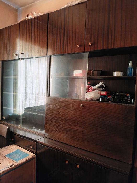 Шкаф-сервант, тумба-зеркало