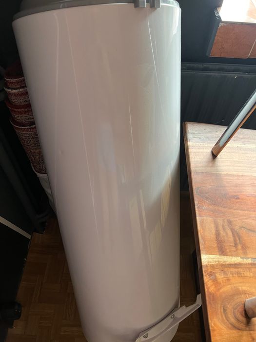 бойлер Eldom Wv08039E