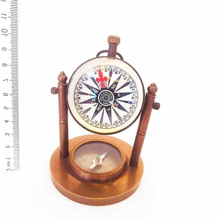 Часовник настолен с компас от бронз