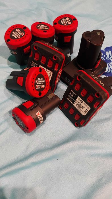 Capsator autofiltanta, percutor