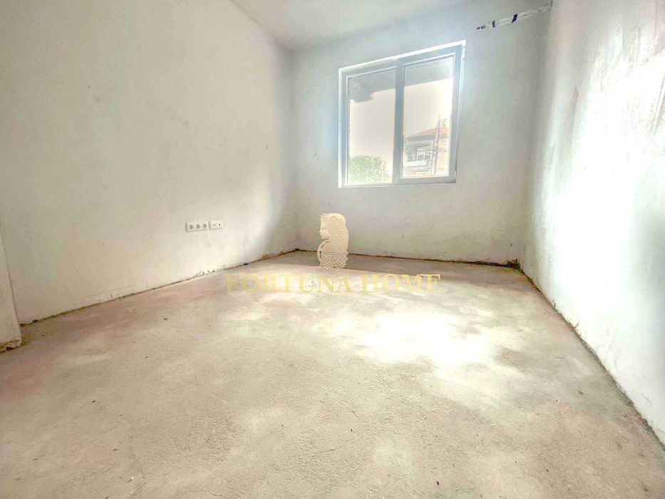 Продава се Тристаен апартамент в Варна, Виница - 90 кв.м за 1245 €/кв.м - Снимка #3