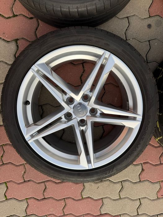 Jante de aluminiu originale Audi R18 cu cauciucuri de vara