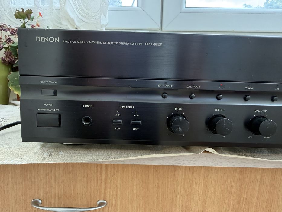 Denon PMA-680r Стерео усилвател