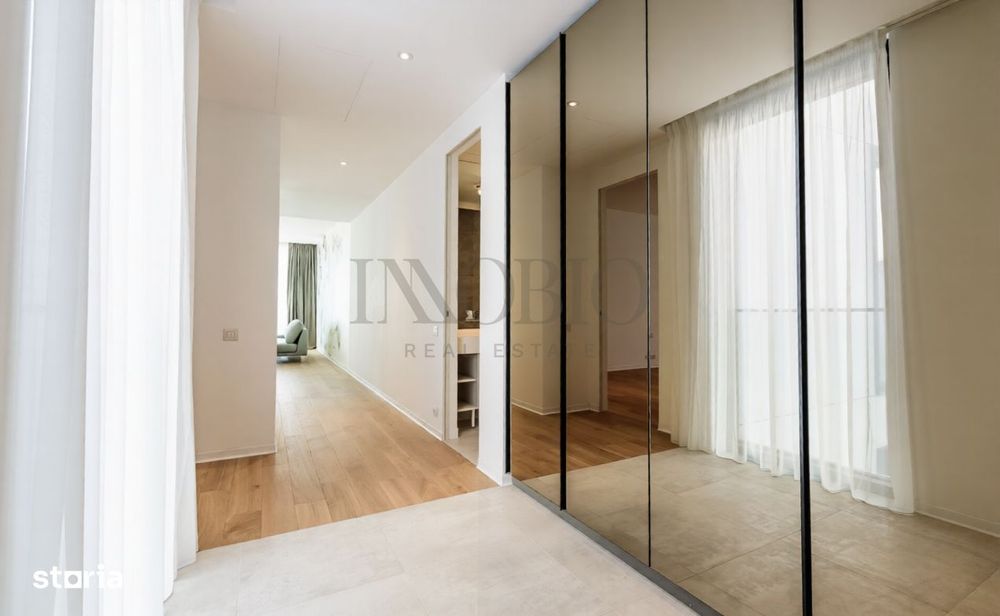 Apartament 4 Camere | Beach Front | One Mamaia | Loc de Parcare