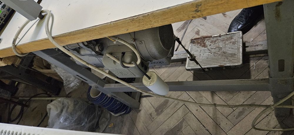 Masina de cusut pfaff