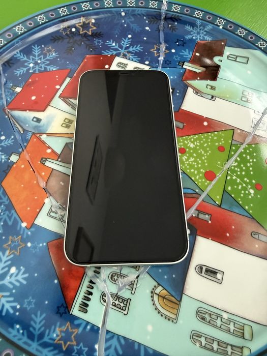 iPhone 12 64GB verde ca nou
