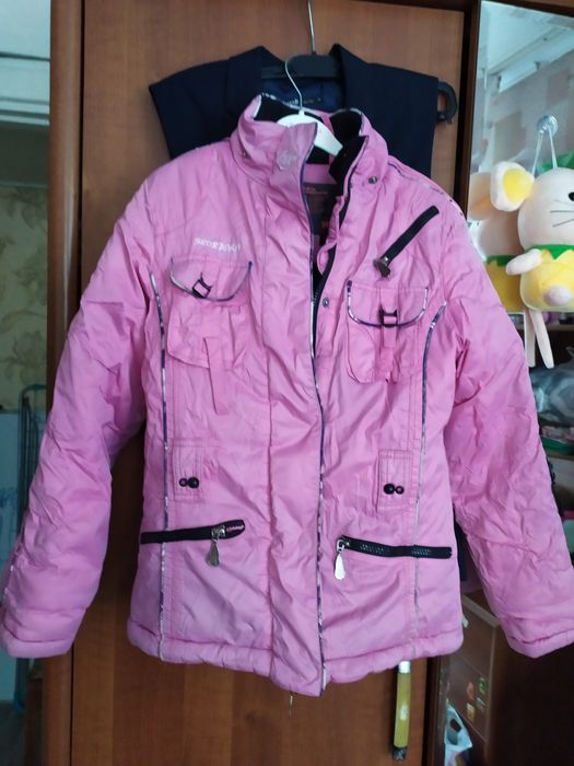 Куртки зимние для девочки. Рост 152