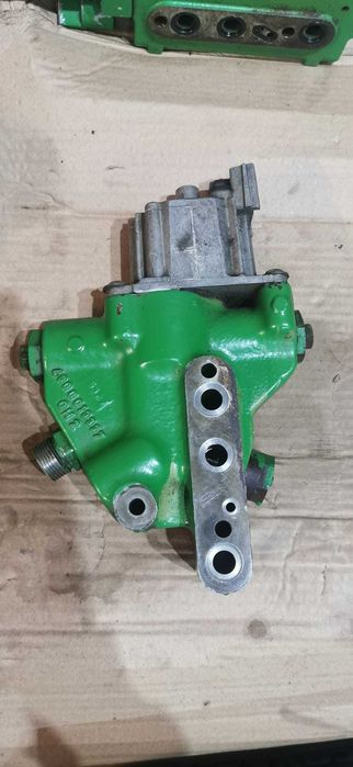 Valva  tiranti cu motoras stepper John Deere  AL205521 AL232493