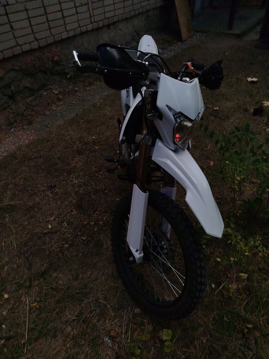 Эндуро 250 кубов