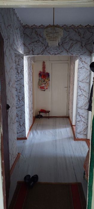 3 xonalik xonadon sotiladi polichudes bozori roparasida