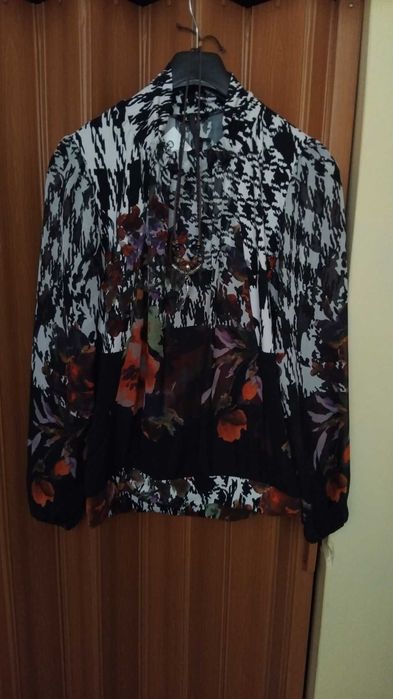 Дамска блуза + колие