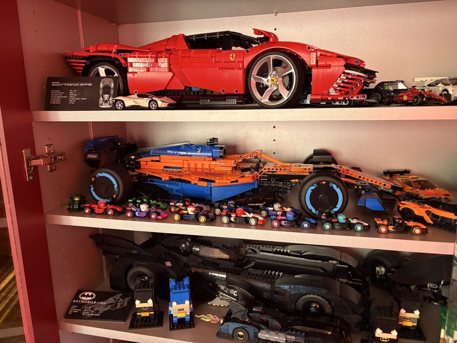 Продавам Lego Technic McLaren F1 42141