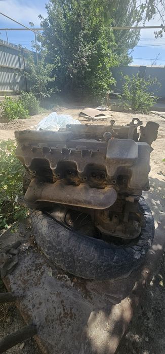 Двигатель мотор м113 мерседес на запчясть