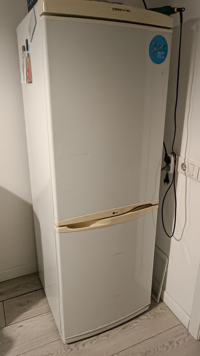 Холодильник LG express cool РАБОТАЕТ!