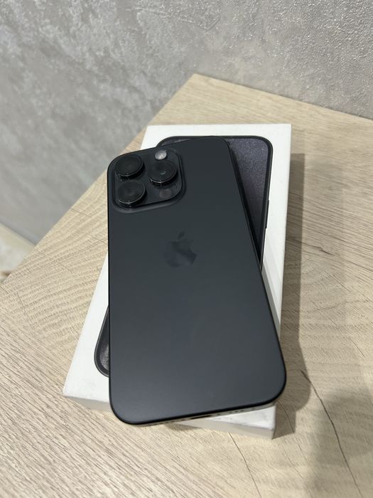 Продам айфон 15 про 256гб