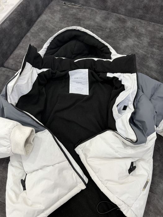 Зимняя куртка 44