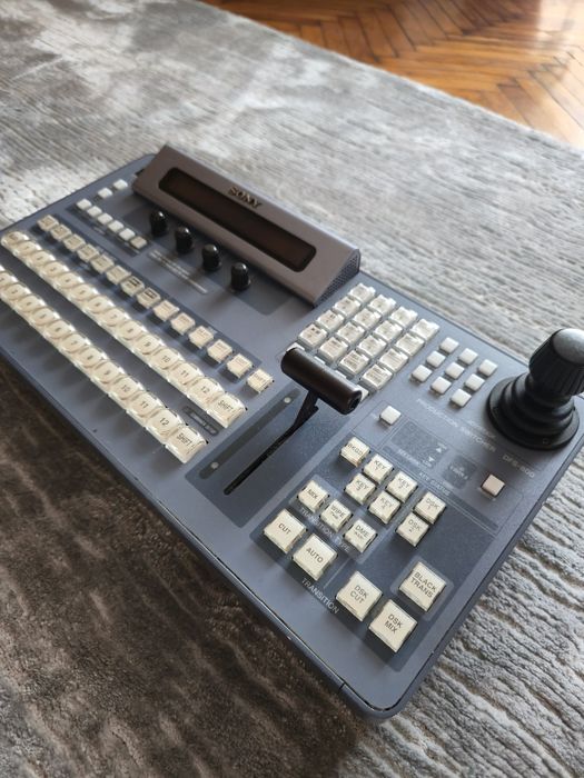 Sony DFS-800CP – Panou Control Video Mixer/Switcher TV Broadcast, Funcțional 100%, Impecabil