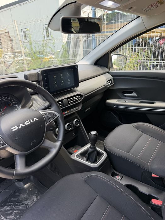 Dacia Jogger EXTREME 7 LOCURI Benzina + GPL 2023 usor avariat / lovit