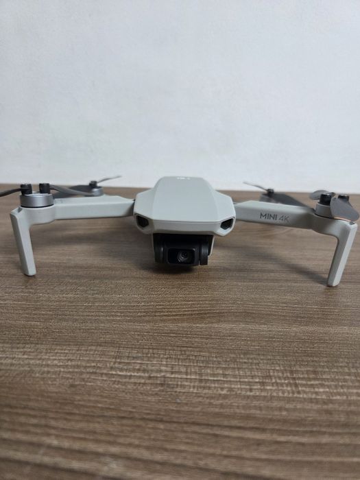 Vand Drona DJI Mini 4K