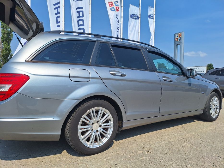 MERCEDES-BENZ C-Class 2011 — imagine 5