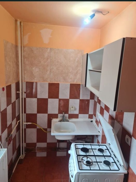 Garsoniera de închiriat în zona insulei de agrement bacau