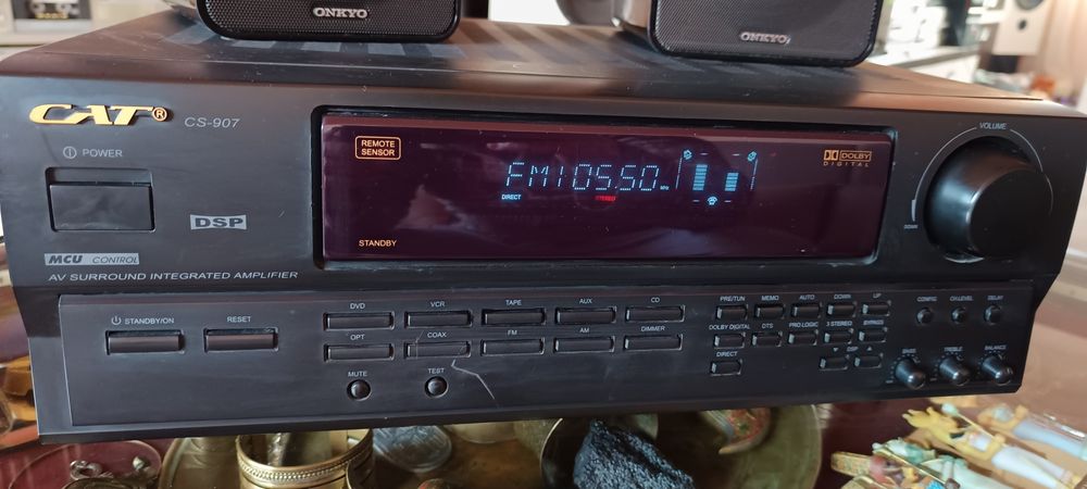 Amplituner Cat cu subwofer și 4 sateliți Teac