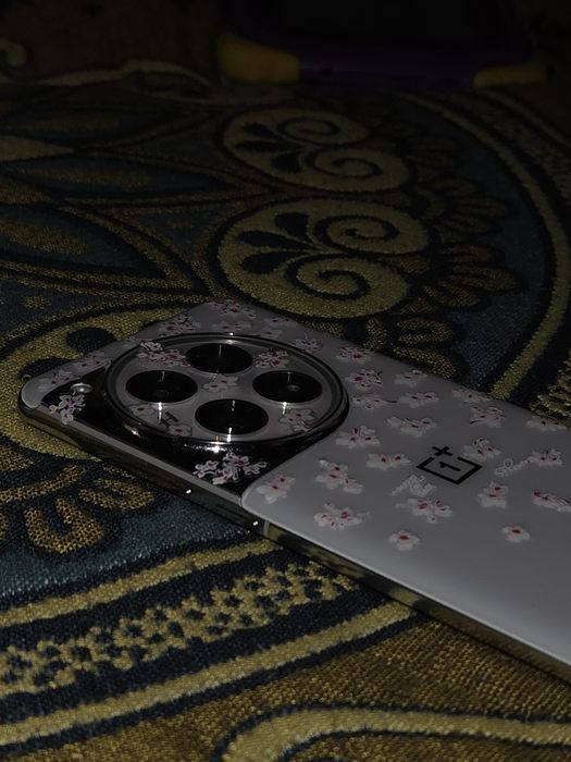 Oneplus 12 12/256гб белый цвет