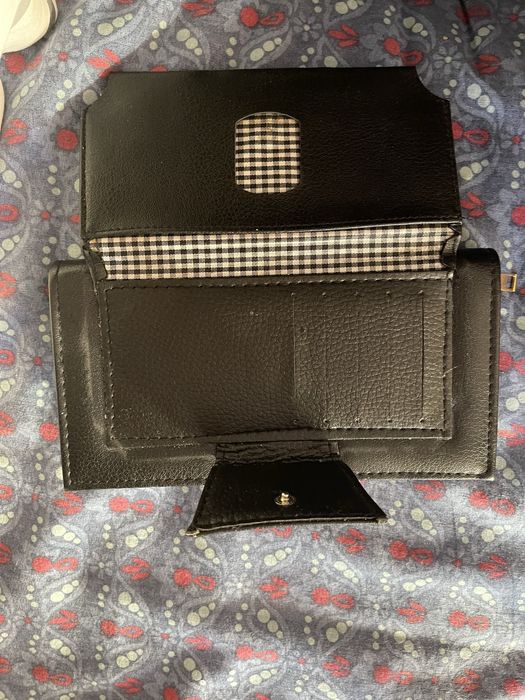 Кожено женско портмоне