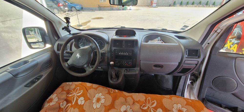 Peougeot expert mixt 5+1