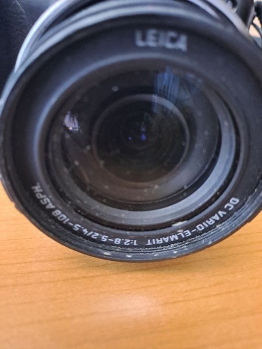 Фотоапарат огледално-рефлекторен