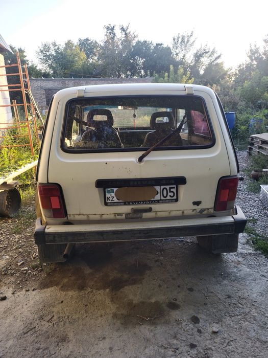 Нива 21213продам в хорошие руки.