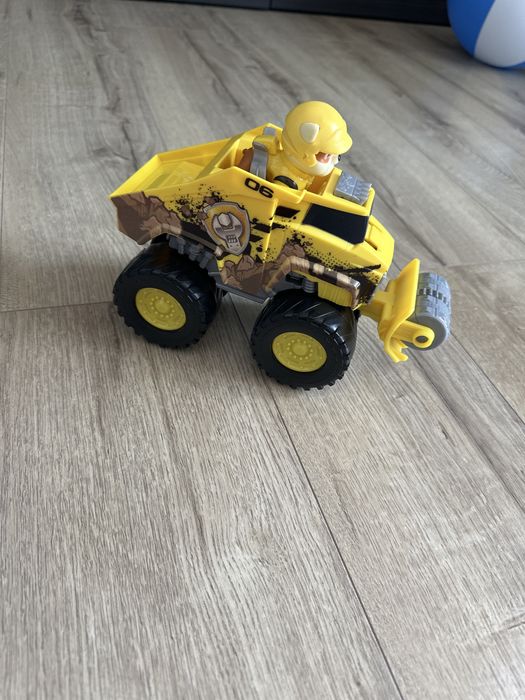 Monster truck Rubble