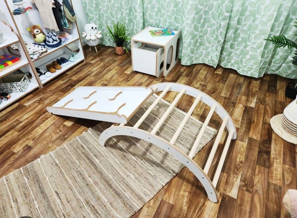 Монтесори люлка / Пиклер люлка с катерушка и пързалка.