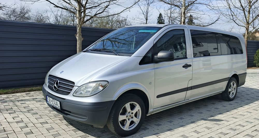 Mercedes vito 9 locuri an 2010 Extra lung