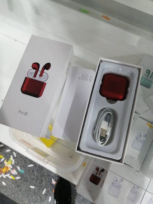 Yangi silikon telefon g'ilofi. Yangi bluetooth/ simli quloqchinlar