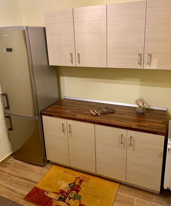 Închiriez apartament 3 camere, decomandat, etaj 2/4, Gheorghe Doja, Pitești