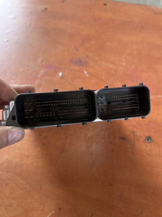 Calculator motor Bmw e87 seria 1 motor 2.0 benzina N46B20B