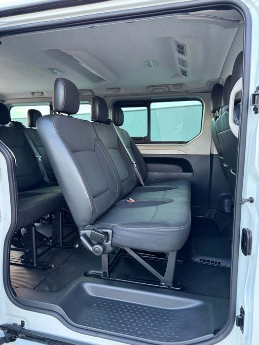 Renault Trafic 2022 2.0 150 CP Extra-Lung 8+1 Locuri Euro 6 Cutie Manuala 6+1 Viteze